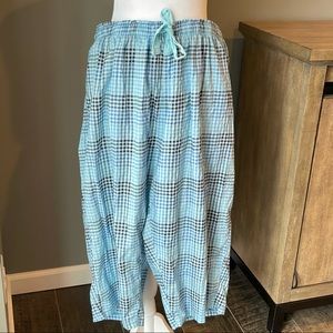 Dreams Co Blue Checkered Sleep Capris